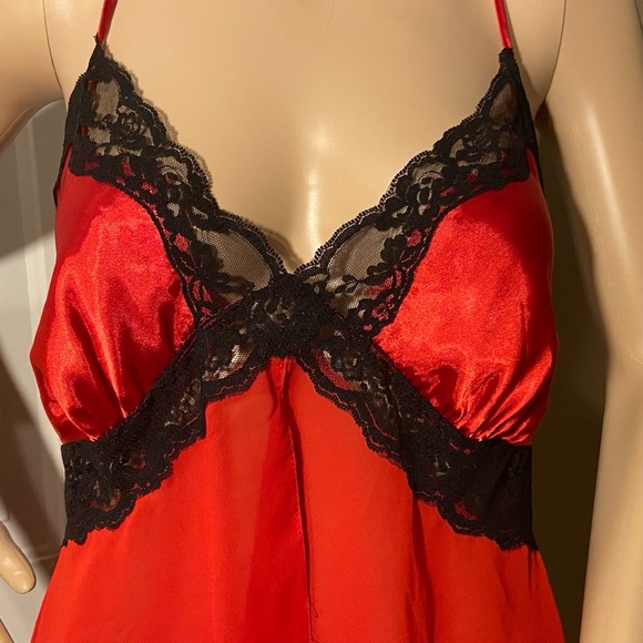 Secret Treasures Slip/Sleepwear Lingerie - Picture 2 of 6